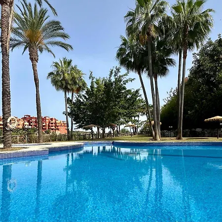 Penthouse Paradise - Jacuzzi & Sea Views!