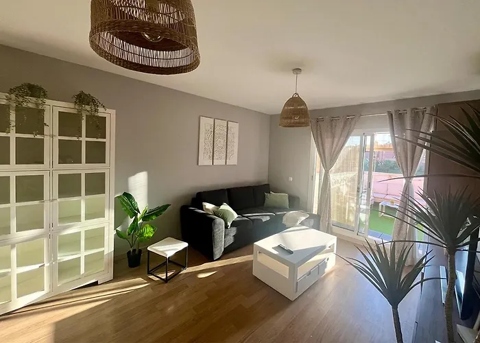 Penthouse Paradise - Jacuzzi & Sea Views! Marbella