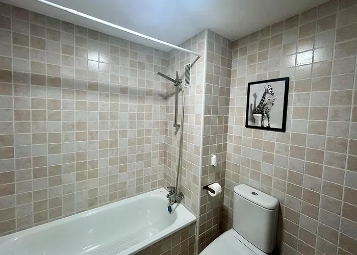 Penthouse Paradise - Jacuzzi & Sea Views! Apartament