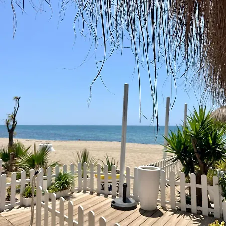 شقة Penthouse Paradise - Jacuzzi & Sea Views!