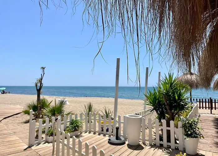 شقة Penthouse Paradise - Jacuzzi & Sea Views!